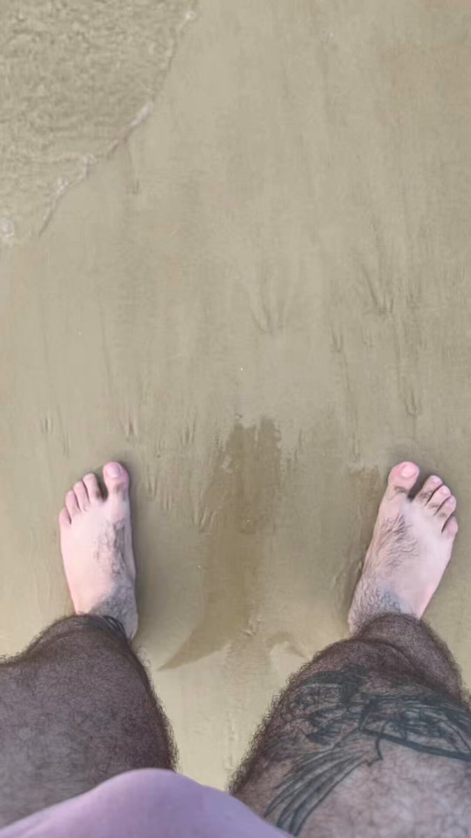 pezão na areia