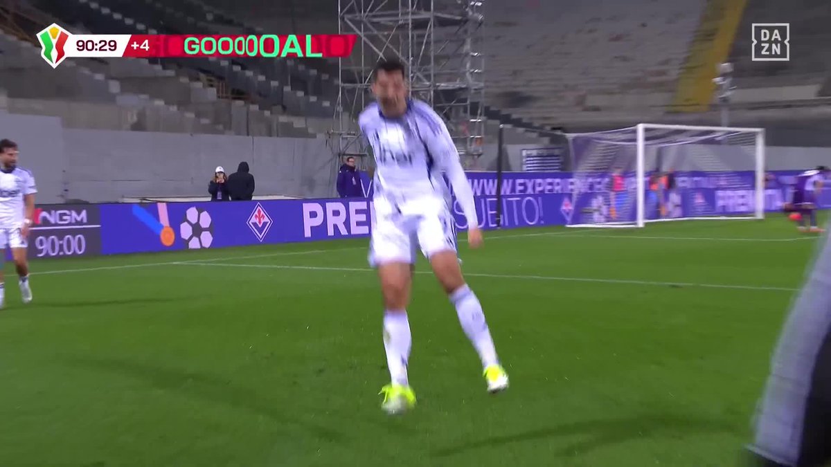 ¡PRIMER GOL DE ÁLVARO MORATA CON EL COMO! 🔥 La celebración con toda su gente, ese grito de rabia, la sensación de volver a marcar... NO HAY NADA IGUAL PARA UN '9'🥹🙌 #CoppaItalia 🏆🇮🇹