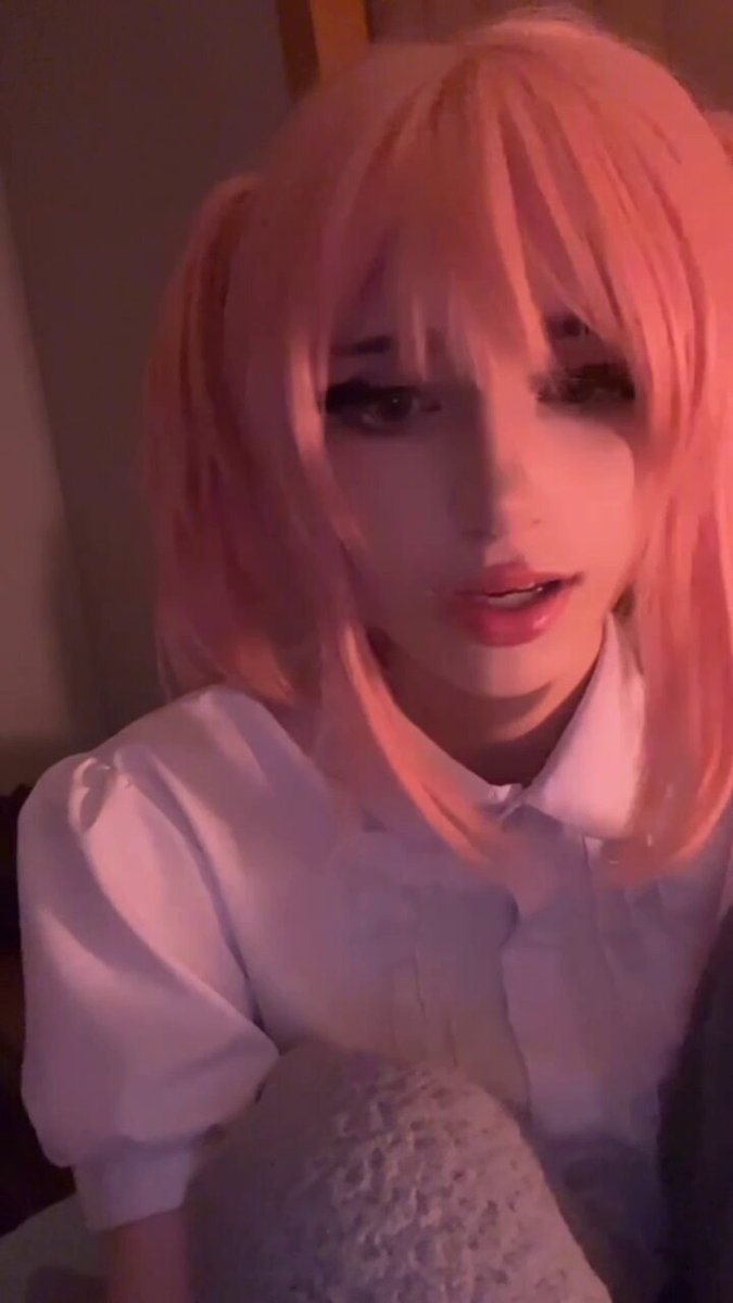 a real gf sings you nice songs