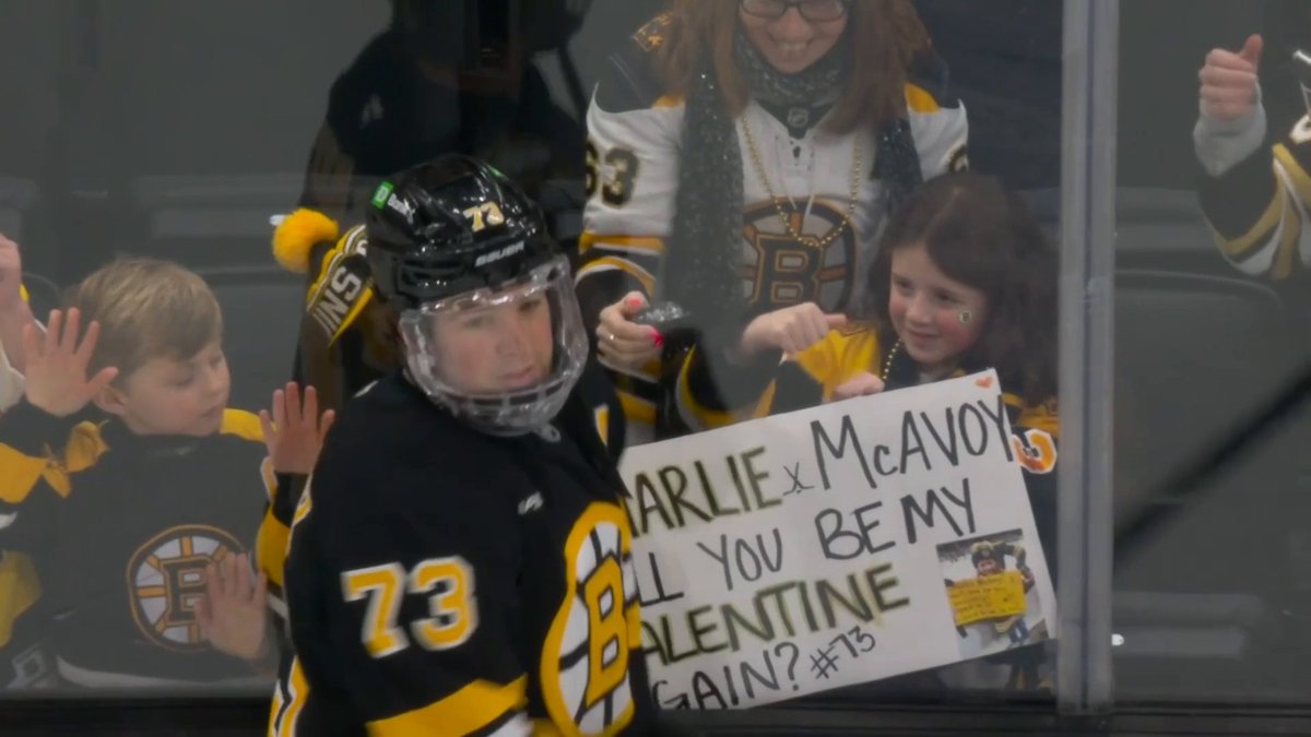 Charlie McAvoy definitely made this fan's day! 💛