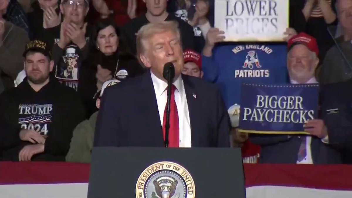🇺🇸 Trump announces Executive Order banning Wall Street and big investors from buying single-family homes “Last week, I signed an Executive Order to ban Wall Street and large Institutional Investors from buying up all the single-family homes in America, because we don’t want America to become a nation of renters.” Source: Acyn