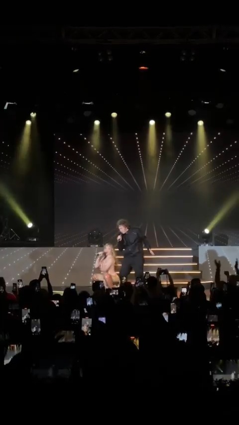 "Fátima": Porque Javier Milei fue a ver la obra de Fátima Flórez en Mar del Plata y cantó #RockDelGato
