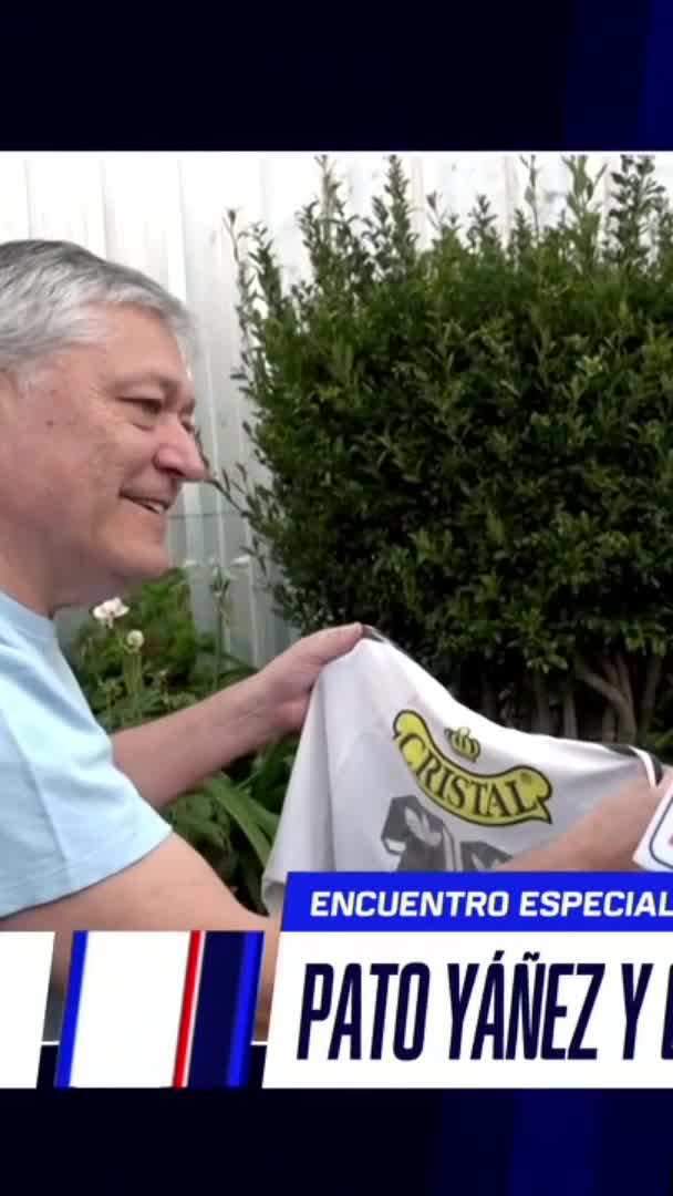 ¡EMOTIVO: PATRICIO YÁÑEZ VUELVE A TENER EN SUS MANOS LA ÚLTIMA CAMISETA QUE USÓ COMO PROFESIONAL! Un hincha que estuvo en el último partido del 'Pato' con Colo Colo, atrapó la camiseta que lanzó en la vuelta olímpica y compartió su experiencia con el ex jugador.