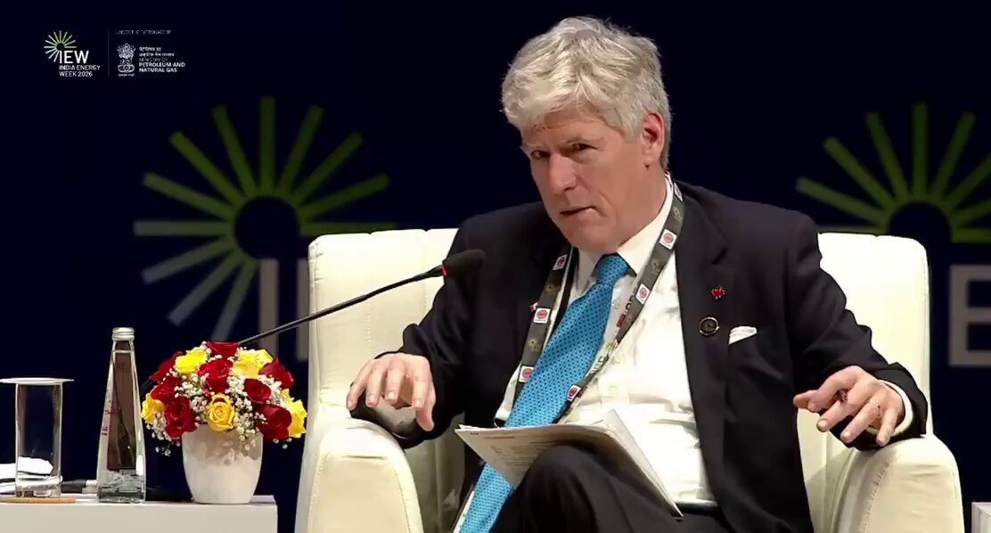#BREAKING: Canada after US reacts to India-EU ‘Mother of all deals’, takes potshot on Trump administration for Tariff policy. Canada's Energy Minister Timothy Hodgson praises India-EU deal, weeks before Canadian PM Mark Carney’s visit to India to yet again kickstart CEPA trade agreement negotiations. Indian Commerce Minister likely to visit Canada as well for Trade talks. “What India just did with the EU signing the mother of all deals was a perfect way of saying we will not live in a world where might makes right. We will not live in a world where the strongest put tariffs on everyone else”.
