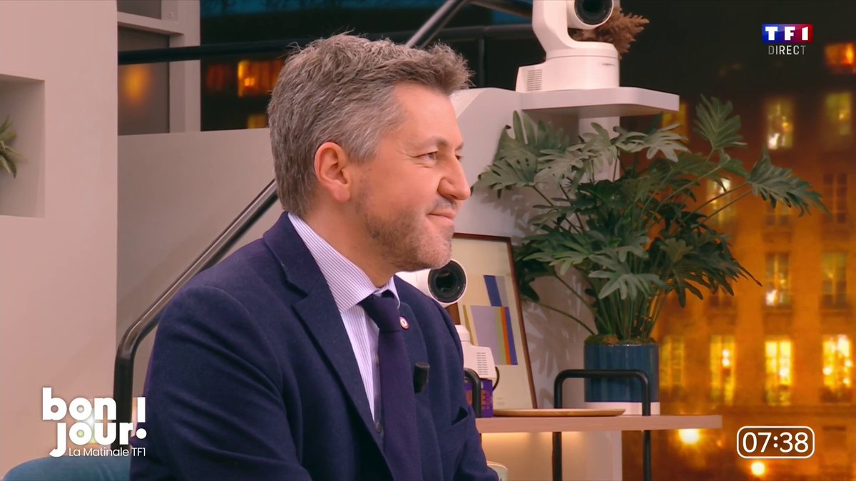 Municipales : "Je vous rassure si demain nous gagnons... Marseille restera Marseille... J'ai même envie de dire Marseille redeviendra Marseille, c'est-à-dire une Marseille sûre, en ordre" : Franck Allisio explique vouloir "retrouver Marseille". #EnTouteFranchise avec Adrien Gindre