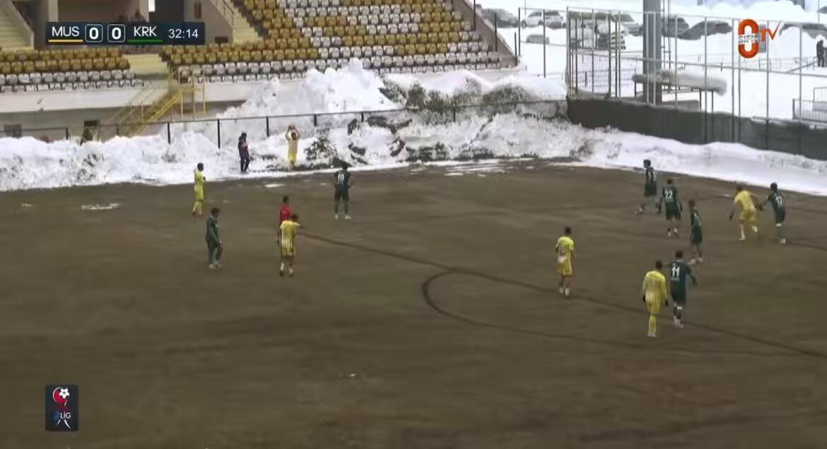 Muşspor, golcüsü Ersel Aslıyüksek ile Kırklarelispor karşısında 1-0 öne geçti! 🎥 Sıfır TV