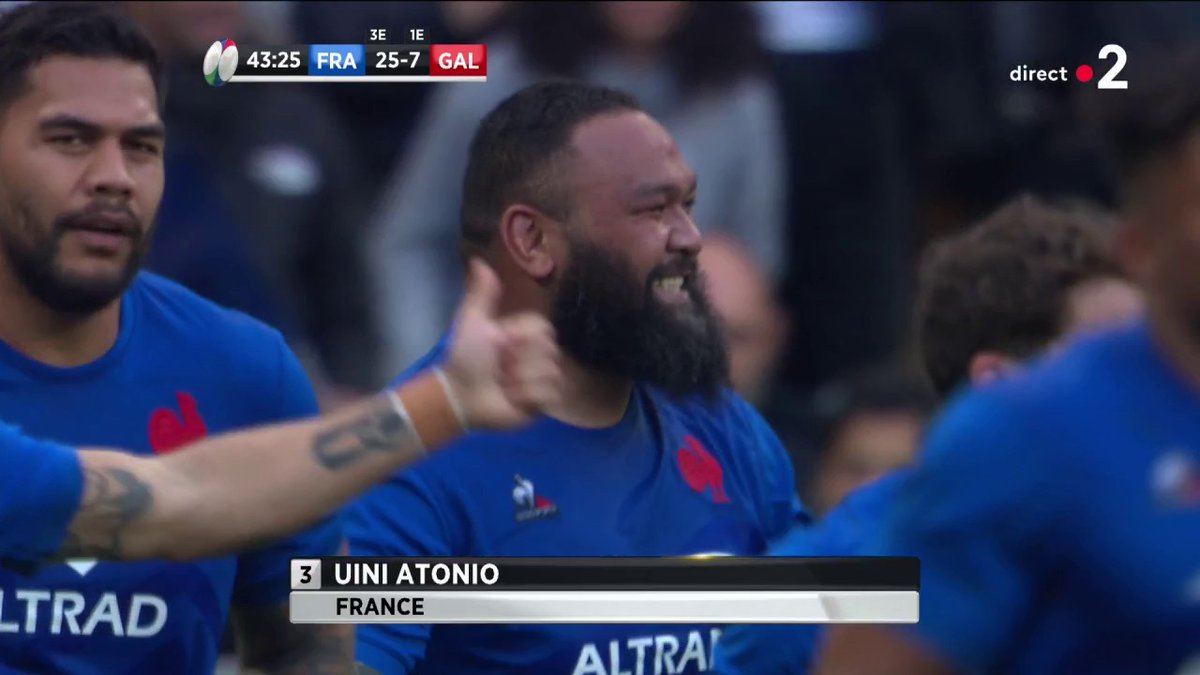 Le sourire de Uini Atonio après avoir marqué son premier essai avec le XV de France, en 2023. Un immense joueur au parcours hors norme qui a tant donné pour le rugby français. En lui souhaitant un prompt rétablissement.