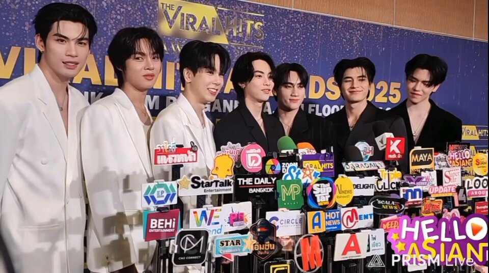 “ไม่ต้องๆ เธอยังไม่มีสิทธิ์พูด” ห้ะ เห้ยยิ่งกว่าเดินมาตบหน้าอีก กรองคำพูดยัง หน้าลูกหนูเจื่อนเลยล่ะ