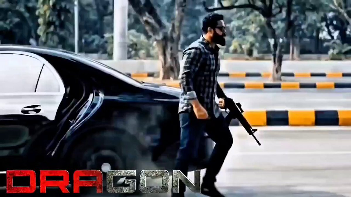 Idhi Nijam aythey naa Saavu ki nuvve kaaranam #PrashanthNeel Jaathini Dengooo 🥵🥵.. #NTRNeel Jr NTR 🐯