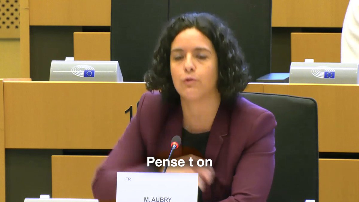 M. le ministre, vous allez faire appliquer le plus grand accord de libre-échange de l'histoire sans qu'aucun parlement ne l'ait voté. C'est vrai, pourquoi s'embêter ? Supprimons le Parlement tant qu'on y est ! Ce passage en force sur l'accord UE-Mercosur est inacceptable !
