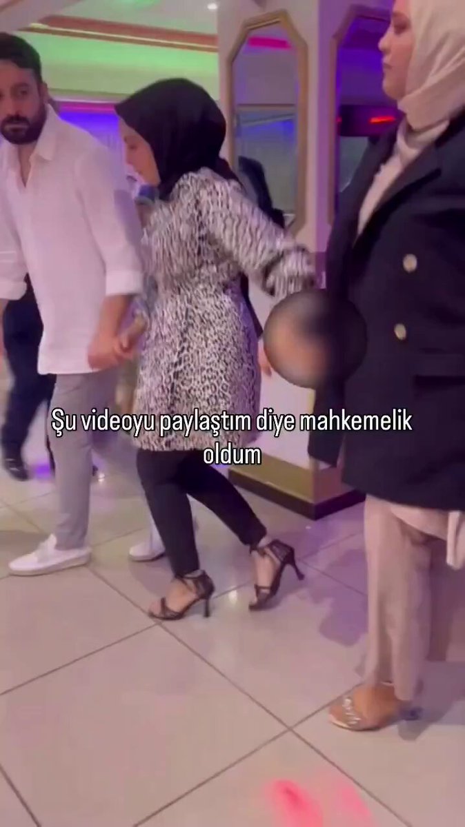abla kocan kadını gözleriyle yedi resmen paylaşmaya utanmadın mı hiç