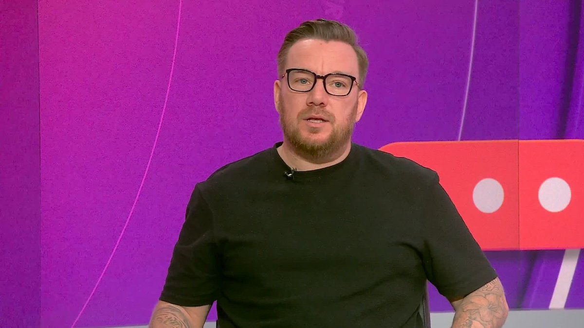 "He HAS to go deep into the Champions League" 😯 Does Arne Slot need to have a good run in Europe in order to keep Liverpool fans happy? 💬