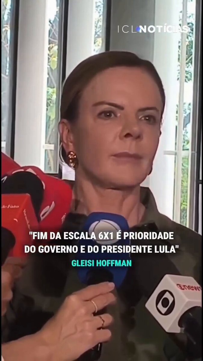 Ministra Gleisi Hoffmann confirma: “Após corrigir salário mínimo, conquistar mais empregos para a população e isentar IR dos trabalhadores, o FIM DA ESCALA 6x1 é a prioridade do governo e do presidente Lula”. BRASIL QUE AVANÇA LULA É TRABALHO