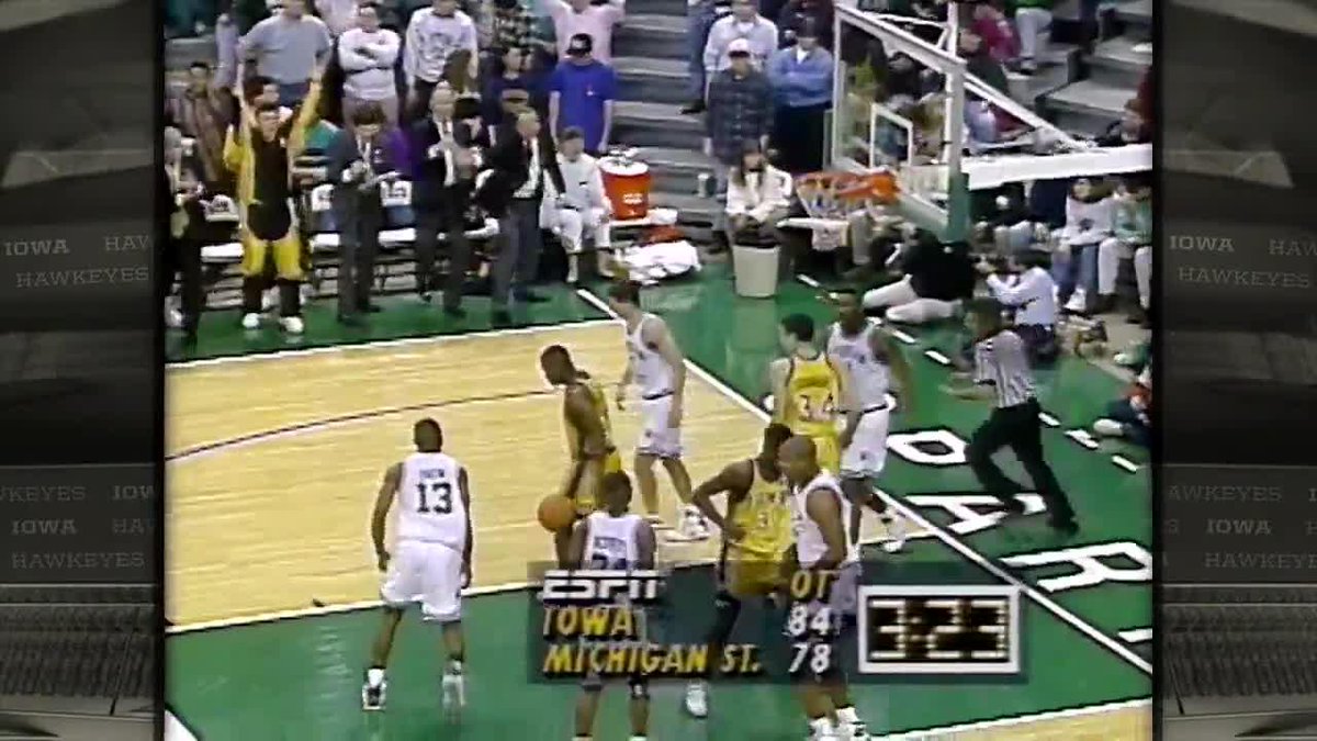 A day and a game The Iowa Hawkeyes fans will never forget 🖤 #OTD in 1993, Iowa Men’s Basketball outlasted Michigan State, 96-90, in the first game following star Chris Street's death.