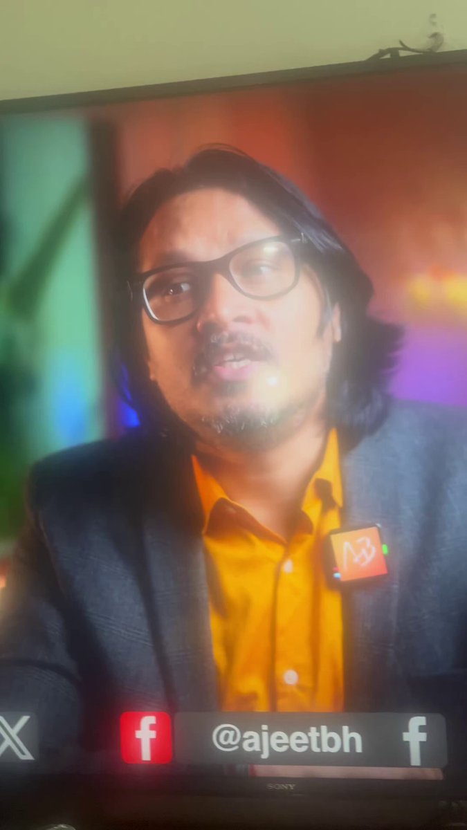 अजीत भाई (Ajeet Bharti) से अनुरोध है कि थोड़ी बहुत TRP हम जैसे छोटे हैंडलों को भी लेने दें। आपके रोज रोज बवाल से अब तो ऐसा लगने लगा है कि दो ही लोगों के कारण ट्विटर भारत में चल रहा है — एक आप और दूसरे मोदी जी हम तो a la carte बन कर रह गए हैं 😂