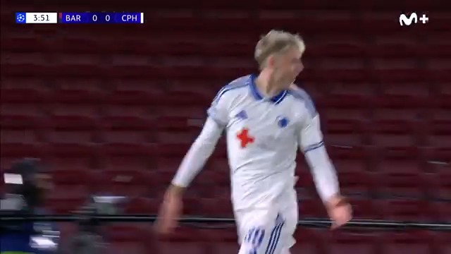 El error de Koundé, el castigo de Dadason. 💥 El Copenhague castiga al Barça. #UCL #LaCasaDelFútbol