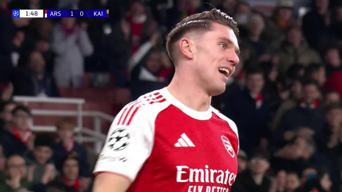 Descubrieron que si le filtraban pelotas rápidas a Gyokeres metía goles y cayó el 1-0 Havertz esta volando.