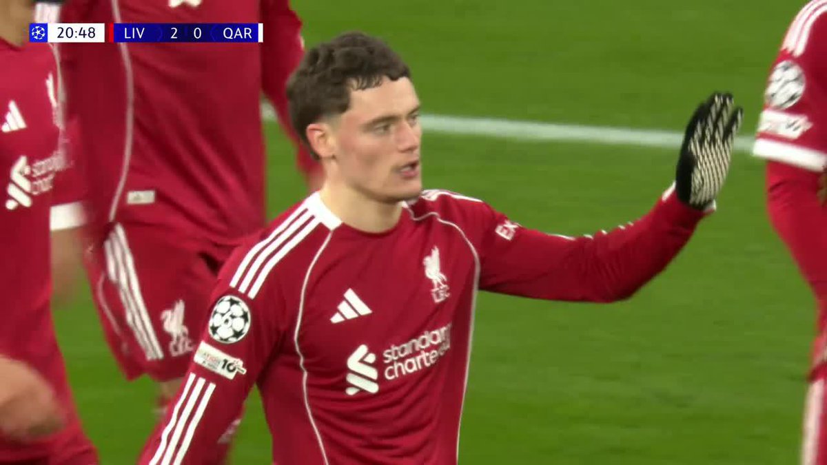 Hay gol de Liverpool, pero lo mejor es el relato del Bambino Pons, JAJAJA. 😅🎶