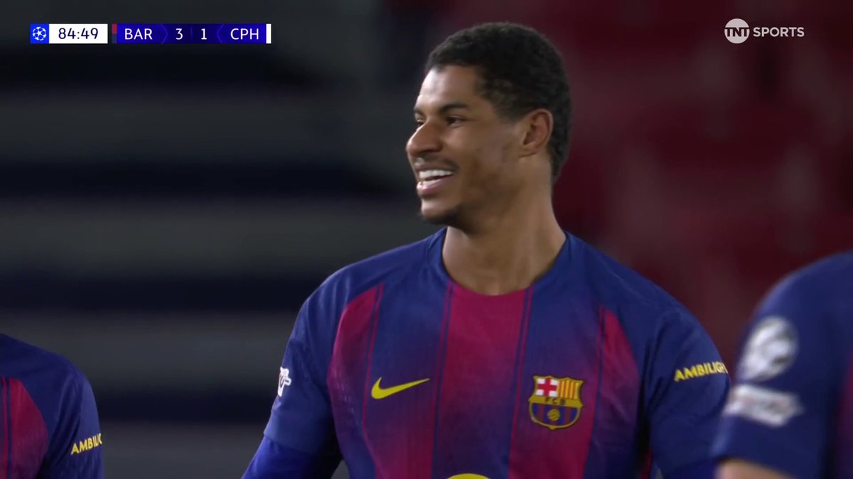 A sublime free-kick from Marcus Rashford adds a fourth for Barcelona 👏 📺 TNT Sports &amp; discovery+ UK