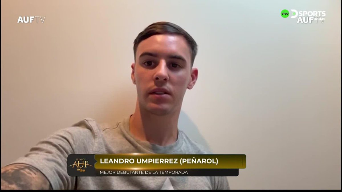 ¡LEANDRO UMPIERREZ FUE ELEGIDO EL MEJOR DEBUTANTE DEL AÑO! 🤩 Premios AUF 2025