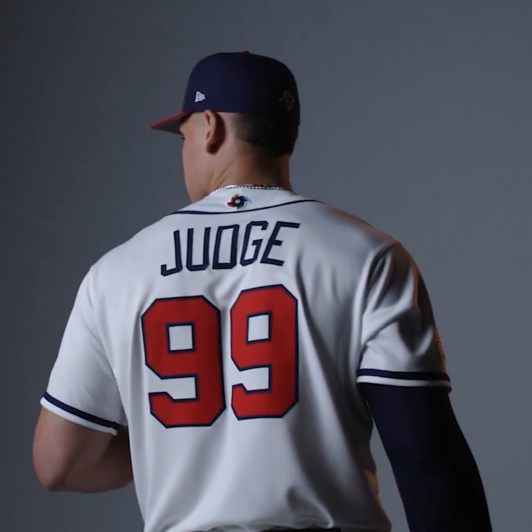 ジャッジがWBCアメリカ代表のユニフォーム姿で登場🇺🇸 WBC初参戦へ！ 【近年の成績】 22年:打率.311 62本塁打 131打点 OPS1.111 23年:打率.267 37本塁打 75打点 OPS1.019 24年:打率.322 58本塁打 144打点 OPS1.159 25年:打率.331 53本塁打 114打点 OPS1.144 🎥MLB
