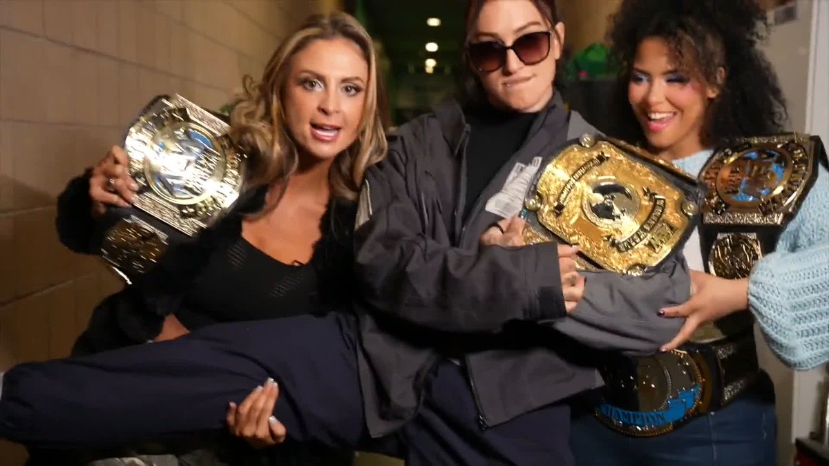 STILL TO COME! Championship gold is on the line as #AEW Women’s World Champion Kris Statlander faces Thekla テクラ! Watch #AEWDynamite LIVE on TBS & HBO Max