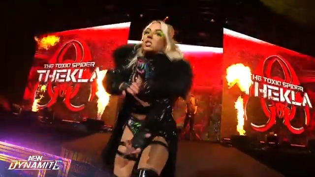 It looks like @Toxic_Thekla will be entering this AEW Women's World Championship Match by herself! Watch #AEWDynamite LIVE on TBS &amp; HBO Max