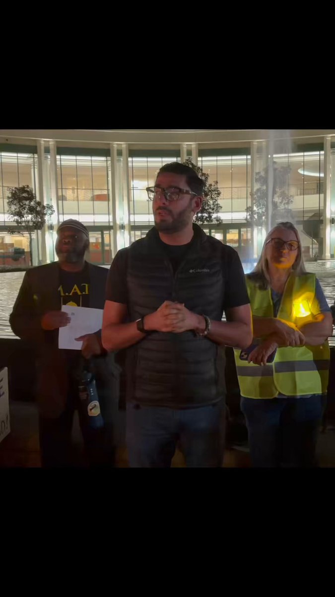 Vigil honoring Alex Pretti and Renee Good tonight outside Escondido city hall. After what we’ve seen with our own eyes, we can all agree this has gone too far and the government is lying to us. That’s why it’s time to dismantle ICE and fix our broken system.