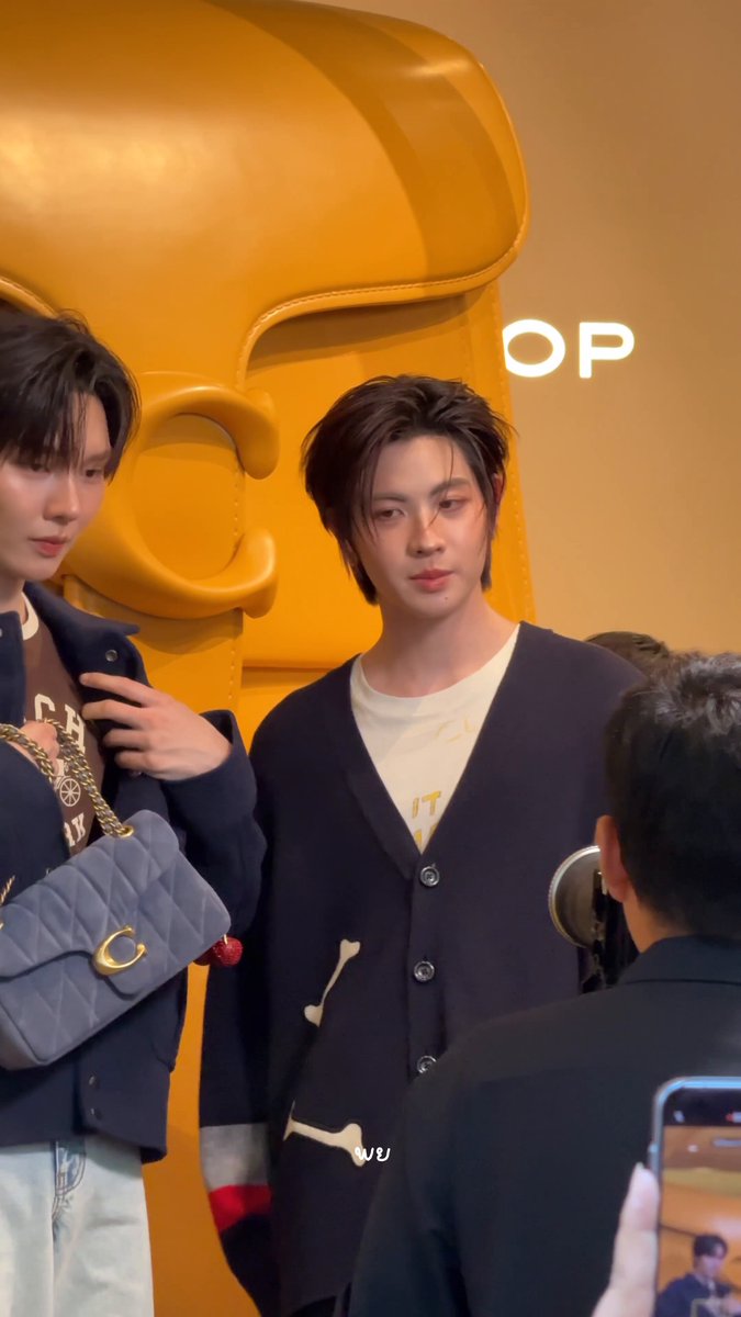 เฟรมพระราชทานมาก #CoachNYxKengNamping KNP TFO AT COACH SHOP
