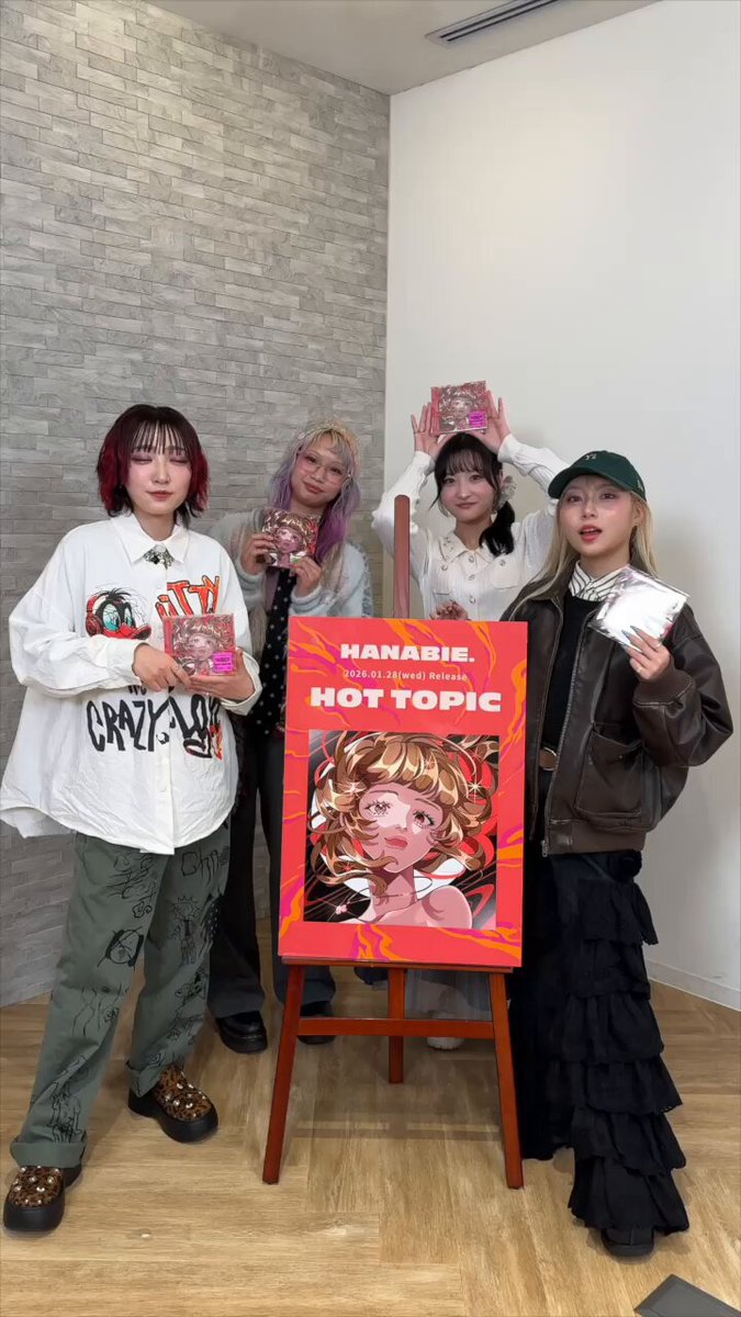 【💥Thank You 📢】 💫💖「ICONIC」Music Video💞✨ 200万回再生突破❤️‍🔥 Thank you for 2 million views! 🎥 2月から始まる国内ツアー✨❕ 「もしかして！今年こそジャパンTour 2026」 チケット一般発売中🎫💫 ライブハウスでお待ちしています🔥 🔗 #花冷え #hanabie #ICONIC