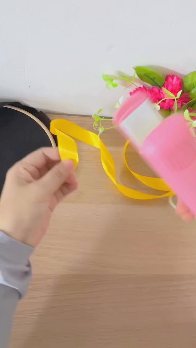 Ribbon therapy. 🌸🌼