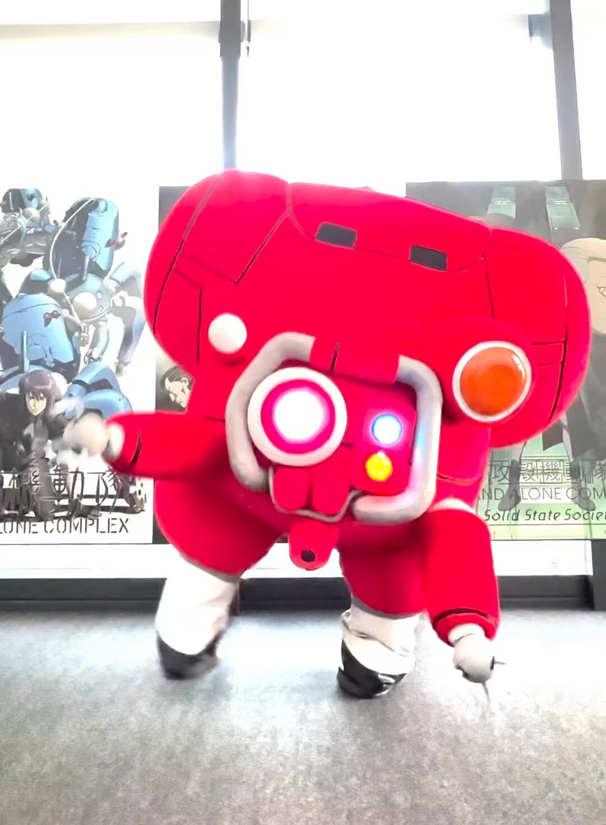 いよいよ開幕！「攻殻機動隊展」で #フチコマ とミート＆グリート！ 先行公開初日（1/30）限定で、フチコマが攻殻機動隊展にやってくる…！？ 🕐 13:00頃／17:00頃 この時間帯に会場にいると、運が良ければフチコマに会えるかも。 写真・動画撮影もぜひ📸 ※登場は予告なく変更・中止となる場合があります 🔗チケット購入は下記のリンクから LivePocket： #攻殻機動隊展 #ghostandtheshell #ghostintheshell