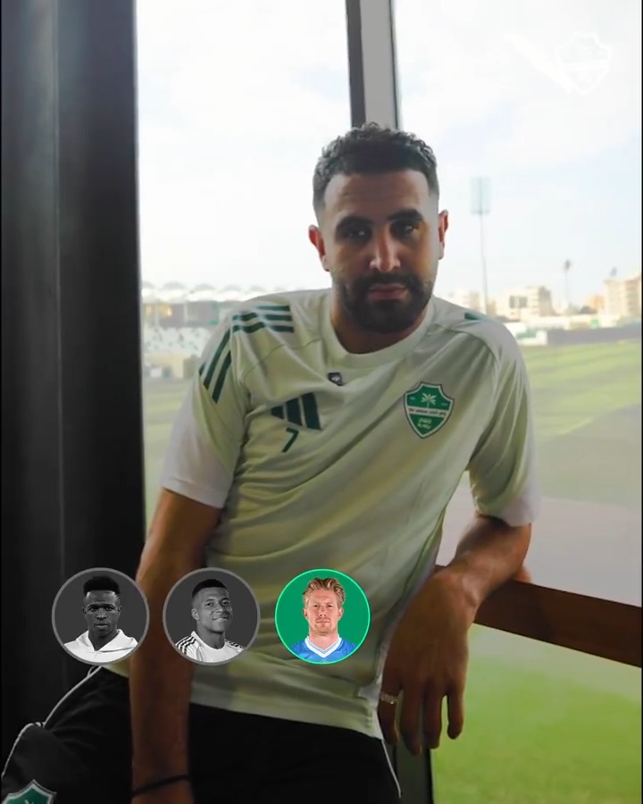 طلب من رياض محرز أن يبقى صامتًا حتى يسمع اسم لاعب أفضل منه في الكنترول..