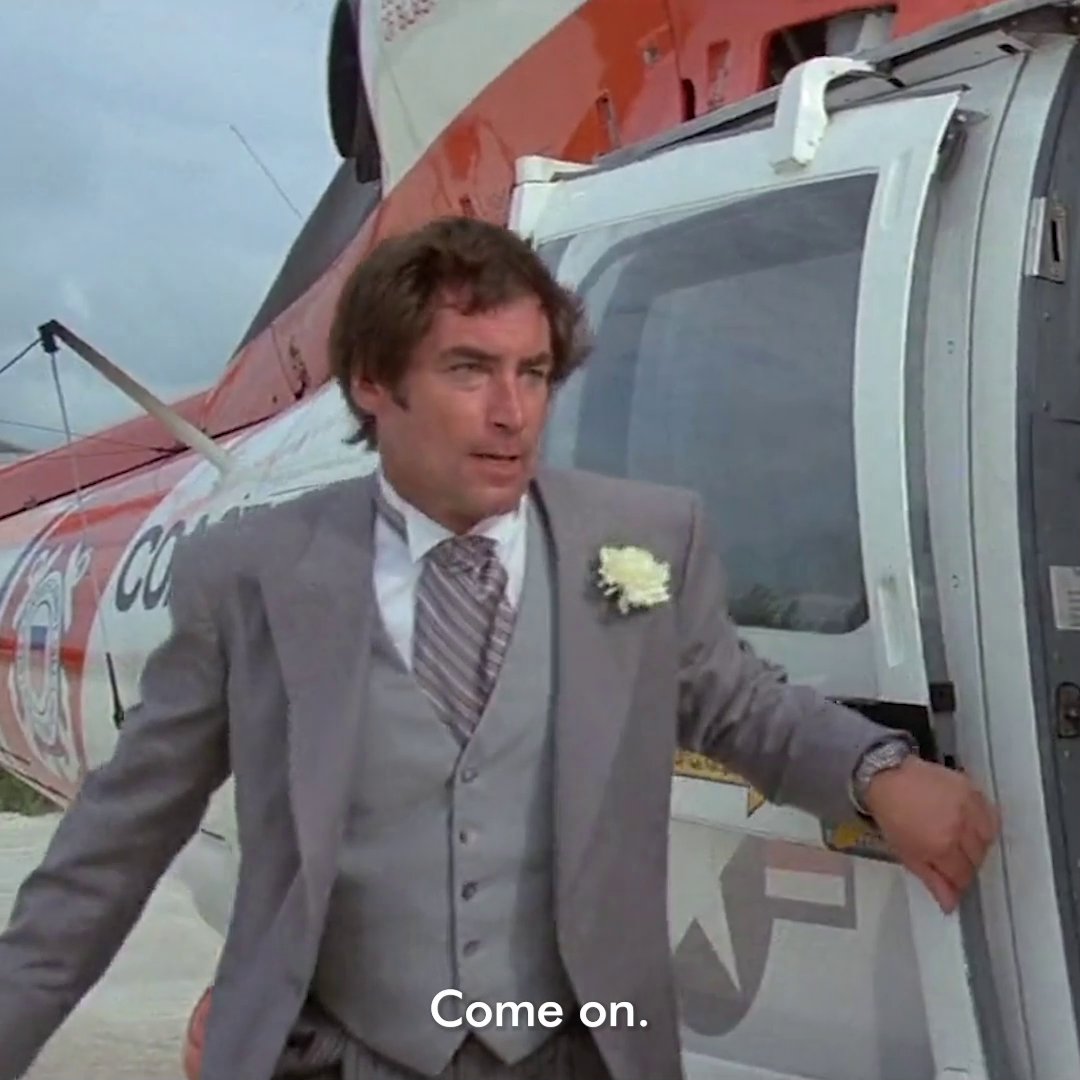Bond takes to the skies in LICENCE TO KILL to hijack Sanchez’s plane. This sequence was shot in Key West, Florida, and the stunt was performed for real by Jake Lombard, Bond's aerial stunt double.