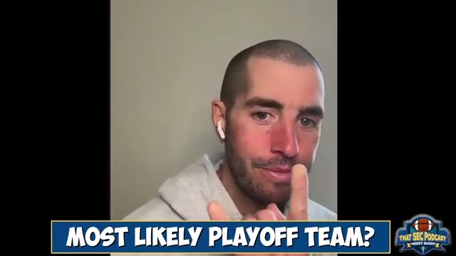 More likely to make the College Football Playoff next season, Oklahoma or Texas? Jessee: "That's a layup." Me: "Oklahoma, right?" Jesse: "No. Red River Hook 'em" 😂 Full show: