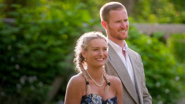 "When love is there, and love is real, age won't matter." Age is thrown out the window when singles search for their soulmates in this new reality dating series hosted by Nick Viall and Natalie Joy. AGE OF ATTRACTION comes to Netflix on March 11.
