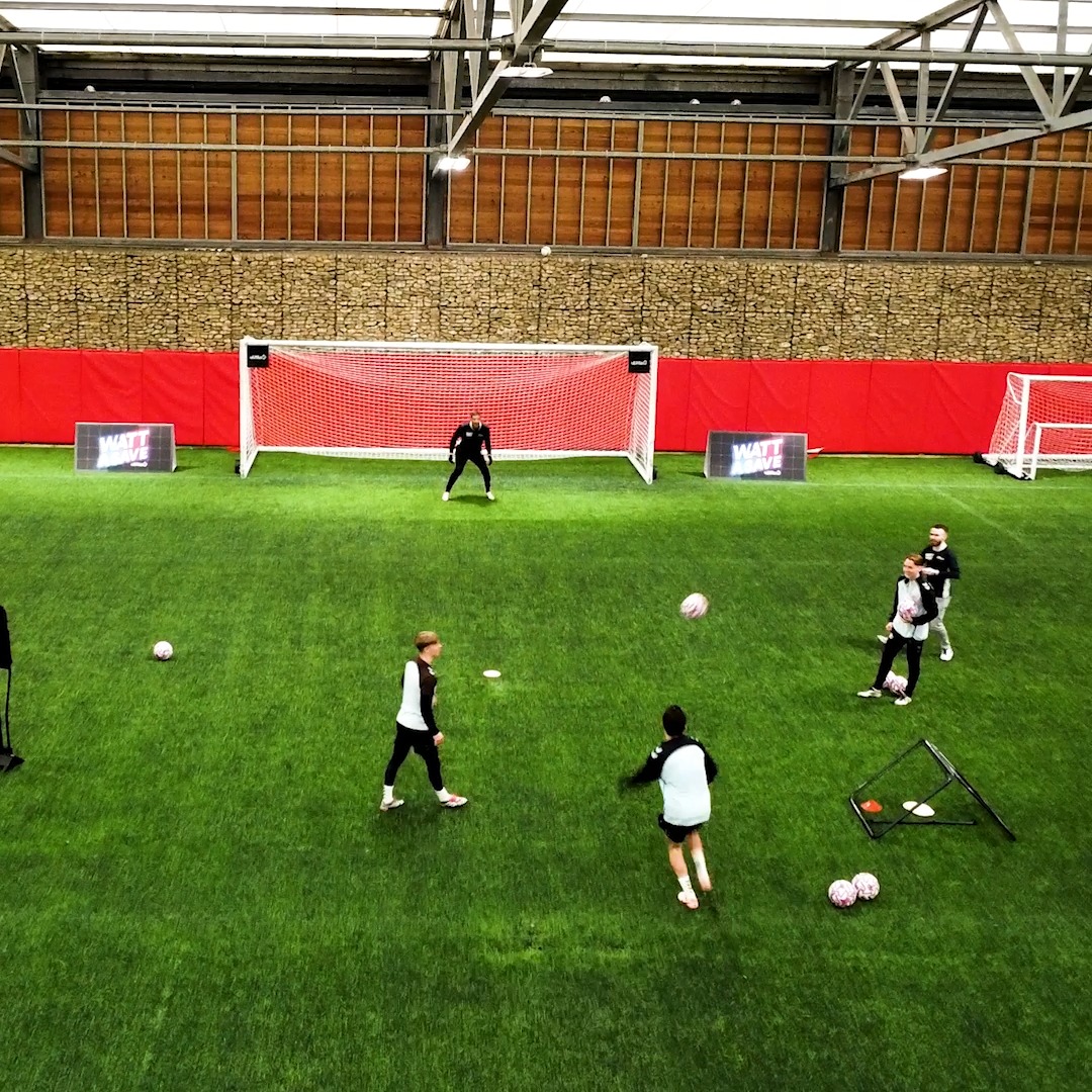 👀 “The pressure could not be more on..." Find out how Sunderland’s Luke O'Nien, Harrison Jones and Jaydon Jones got on against former England Number One David James in Watt A Save! ⚡ 📺 Full video out now 👉 Sunderland AFC | #SAFC ❤️ 🤍
