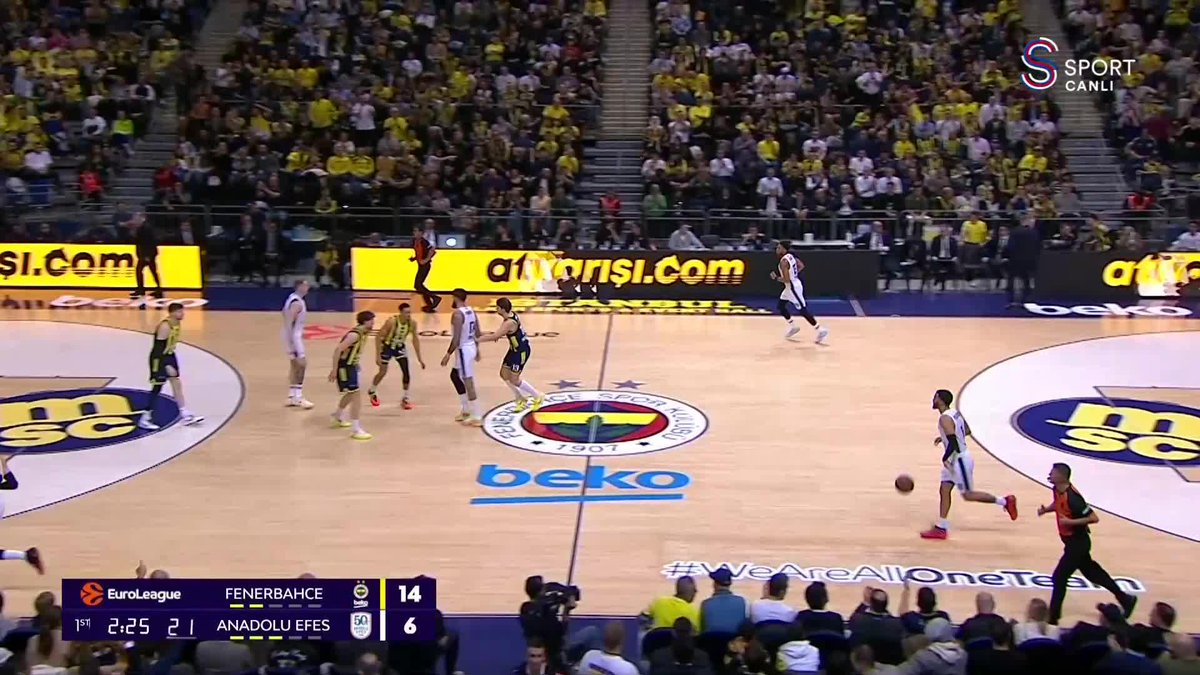 Nando de Colo, boş koridoru yaratıp Baldwin'i buldu! 🤝