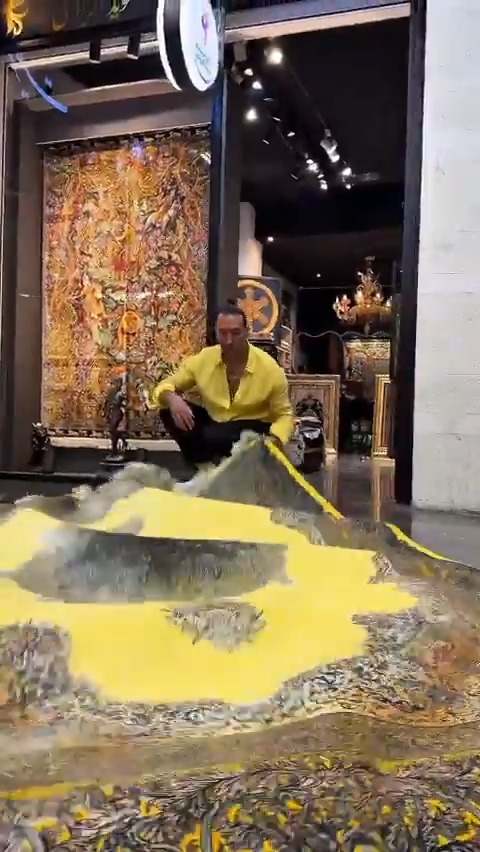 When it’s yellow, it’s Persian masterpiece. 💛 Art you walk on. Tehran, Iran