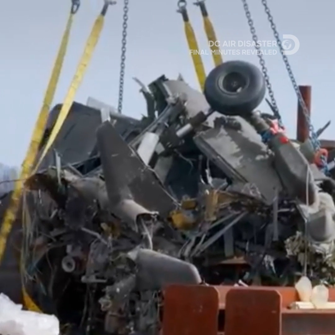 Only days into the investigation of the Potomac River plane collision, the country saw yet another plane crash. Uncover what went wrong in the two-hour special #DCAirDisaster: Final Minutes Revealed airing TONIGHT at 8P on Discovery.