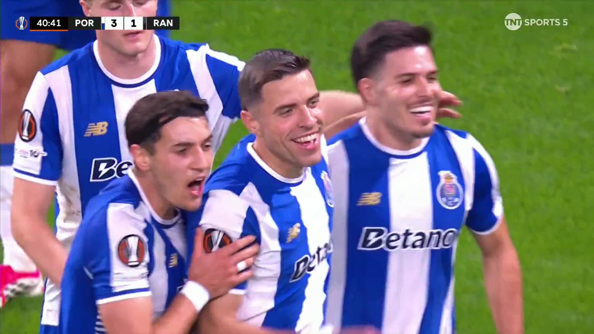 Things go from bad to worse for Rangers 🫣 Porto lead 3-1 at home right before half-time... 📺 TNT Sports & discovery+ UK