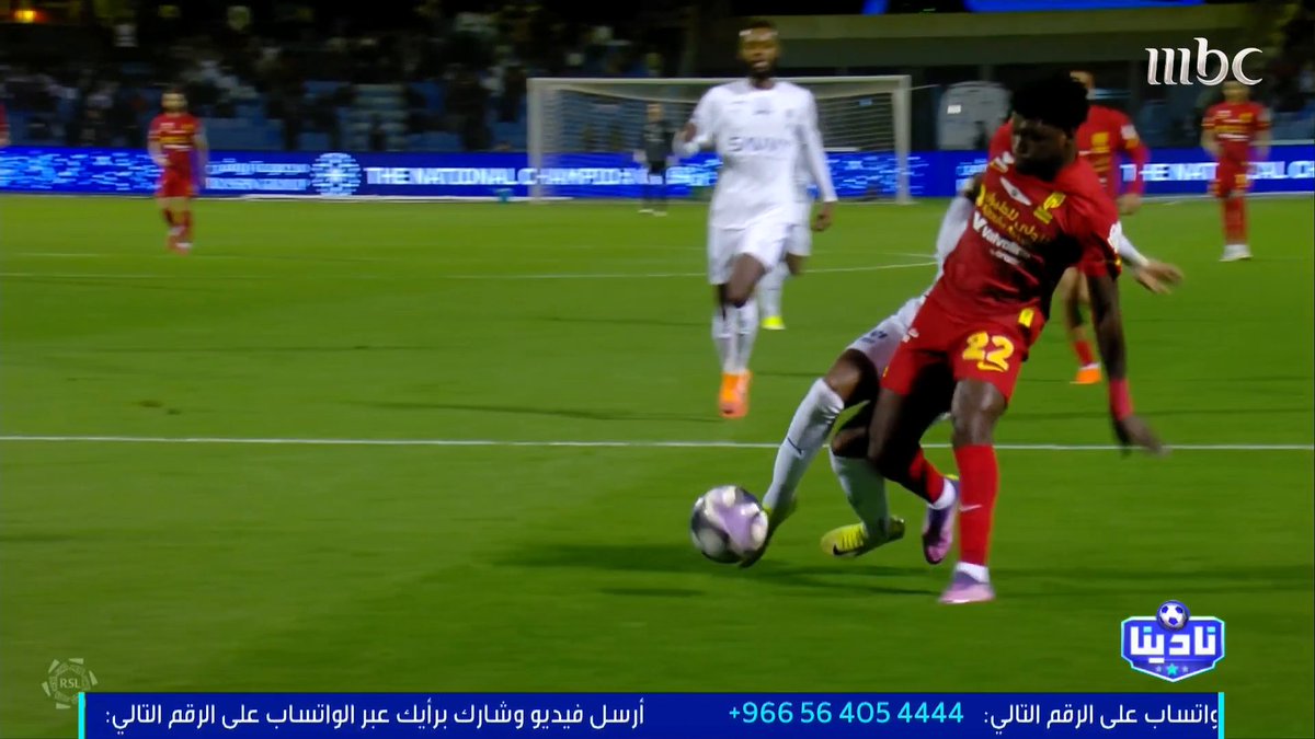 الخبير التحكيمي - فهد المرداسي: الحالات التحكيمية لمباراة القادسية VS الهلال د 19 و93 لا توجد ركلات جزاء للقادسية د 21 المفترض بطاقة حمراء للاعب الهلال د 38 لا توجد ركلة جزاء للهلال د 50 ركلة جزاء صحيحة للهلال مجاناً على MBC شاهد برنامج #نادينا يوميا الساعة 11مساءً بتوقيت السعودية على #MBC1 لمتابعة البث المباشر