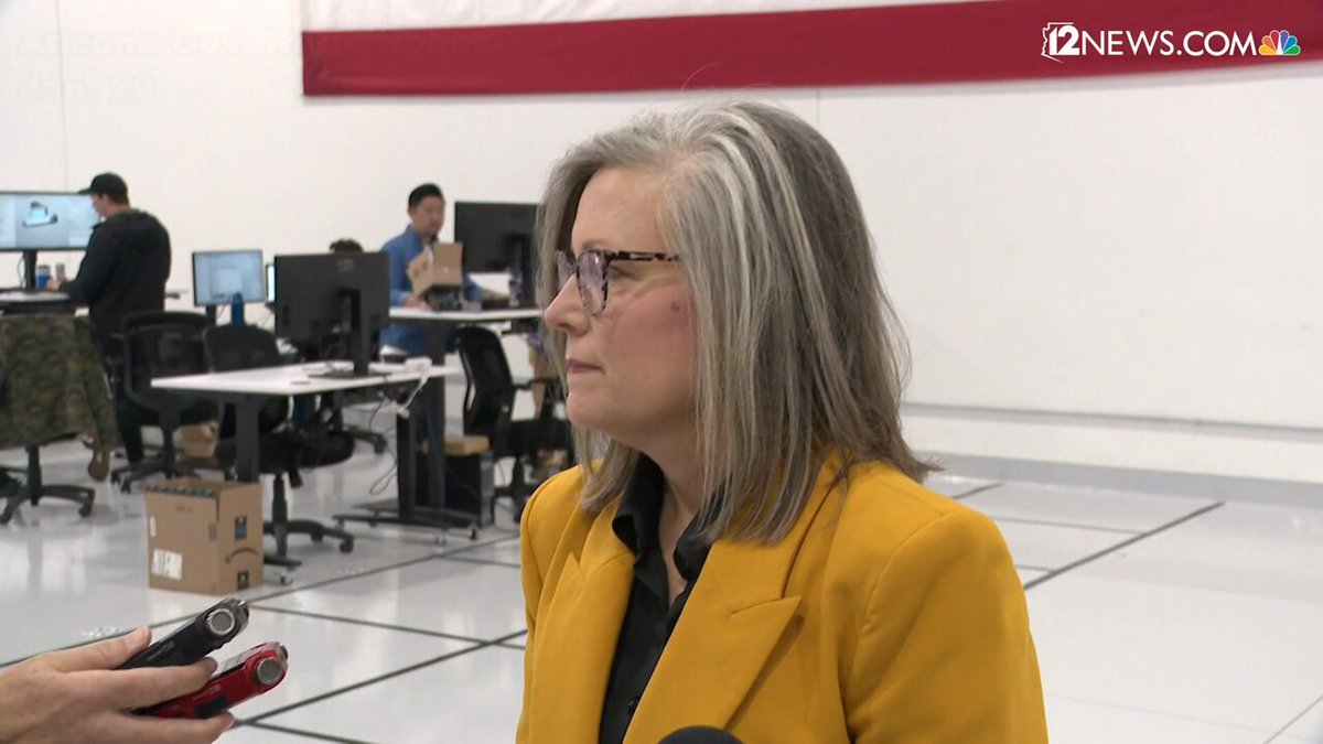 'She should retract them': Democratic Governor Katie Hobbs calls on fellow Democrat AZ Attorney General Kris Mayes to retract comments suggesting Arizona gun law could result in shootings of ICE officers. Both Hobbs &amp; Mayes are up for re-election in November 2026. #AZGOV #AZAG