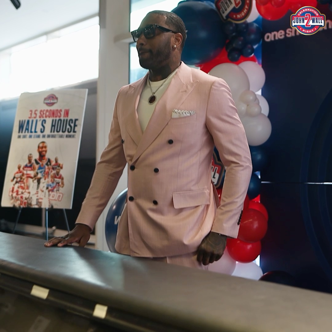"I ain't jumping on it, but I'll stand by it." 🤣 John Wall taking a look at the Game 6 scorer's table 🥹