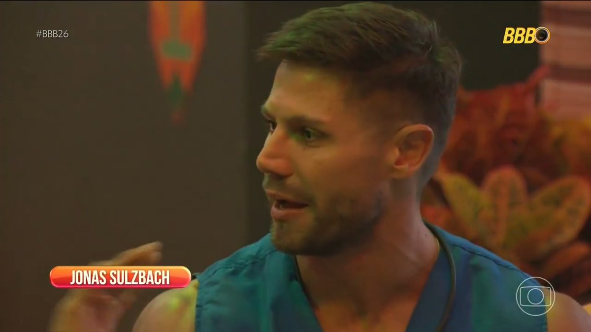 Durante a Festa do BBB26, Jonas desabafa com Sarah Andrade: “Eu não tô resumido ao meu corpo, eu tenho mais pra mostrar”