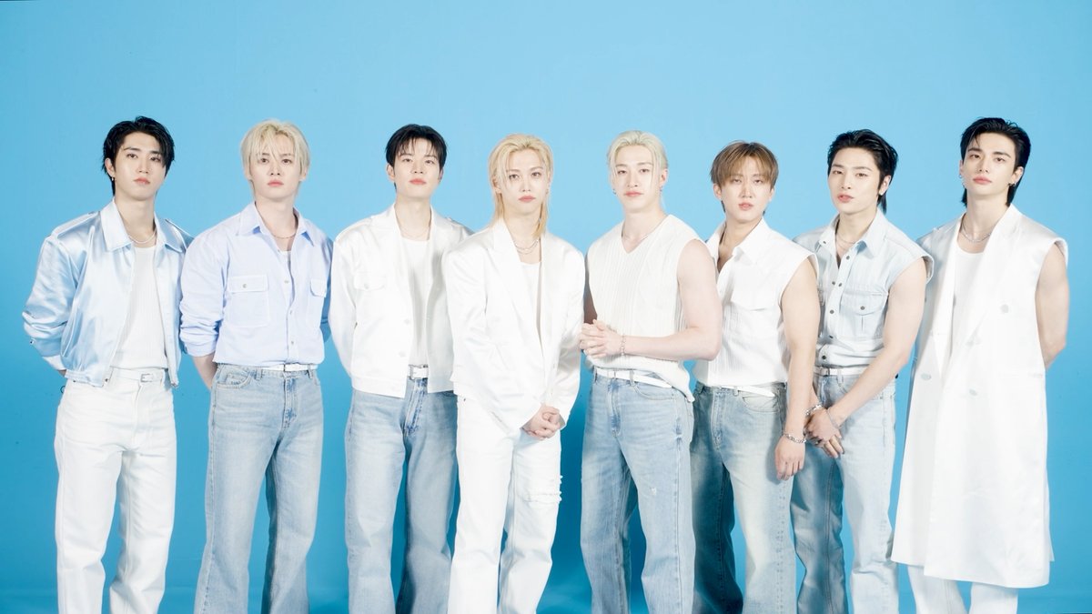 ของจริง อยู่ที่นี่แล้ว Biore UV x Stray Kids 2026 – เร็วๆนี้! เพลงคอลแลบที่ทุกคนรอคอย จะปล่อยในปีนี้!✨ พร้อมข้อความจากเมมเบอร์!💛 ติดตามรายละเอียดเพิ่มเติมได้ที่เว็บไซต์! #BioreUV #StrayKids #SUNLIGHTISYOURSPOTLIGHT