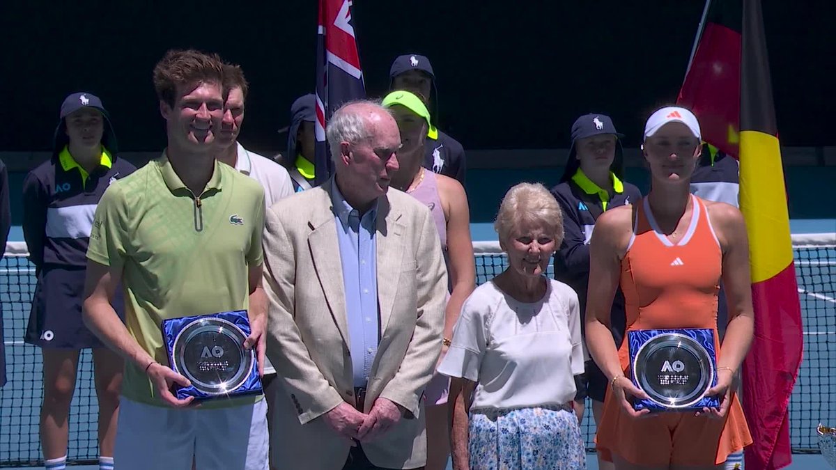 Find yourself a mixed doubles partner like Mladenovic who lets you take the spotlight in your first Grand Slam final 😍 Wholesome from our runners-up here!