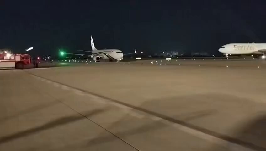 #BREAKING: Just in, First direct flight from Bangladesh has landed in Pakistan.