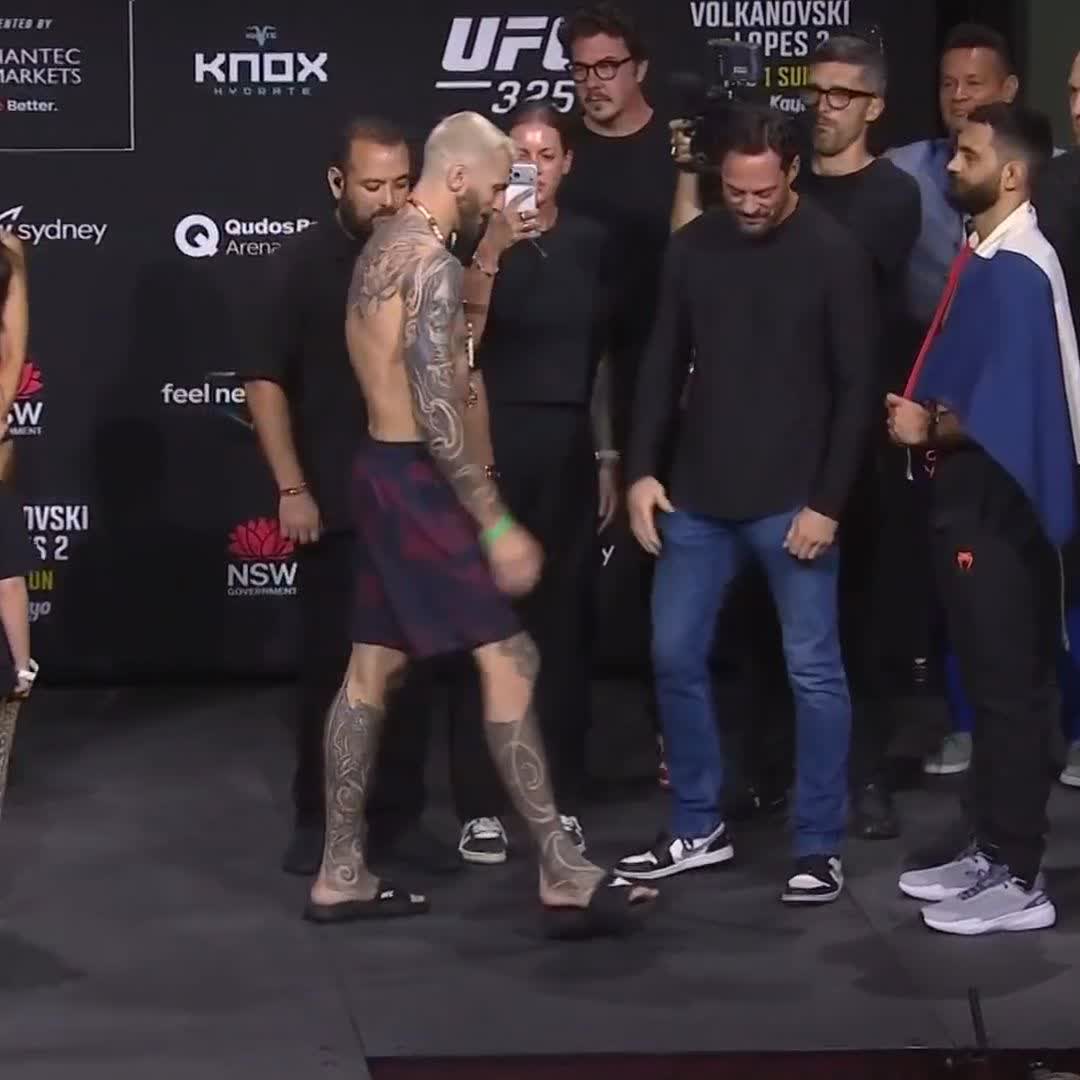Dan Hooker vs Benoît Saint Denis : l’ultime face-à-face ! ⚔️ DEMAIN C’EST LA GUERRE 😤🩸 #UFC325