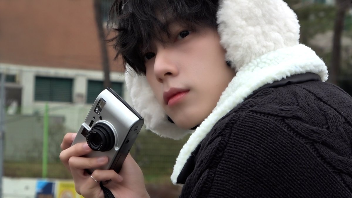 [🎥] 최립우 작가님을 만난 건 내 인생 가장 큰 행운이야🍀 | 최립우 (CHUEI LI YU) fredr1ck._choi ARCHIVE BEHIND ➰ #최립우 #CHUEILIYU #SWEET_DREAM #UxYOUxU #fredr1ck_choi_ARCHIVE